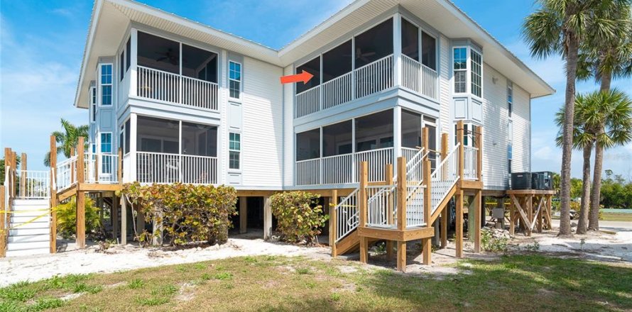Condo in Placida, Florida, 1 bedroom № 2098556