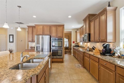 House in Kissimmee, Florida 4 bedrooms, 245.73 sq.m. № 2390938 - photo 18