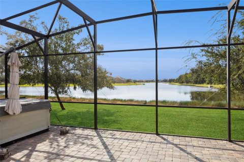 House in Kissimmee, Florida 4 bedrooms, 245.73 sq.m. № 2390938 - photo 6