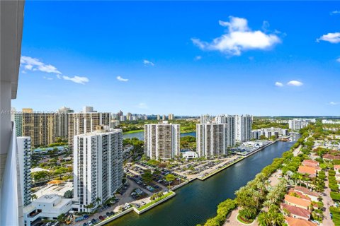 Condo in Aventura, Florida, 2 bedrooms  № 2066850 - photo 8