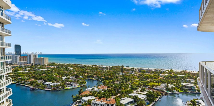 Condo in Aventura, Florida, 2 bedrooms  № 2066850