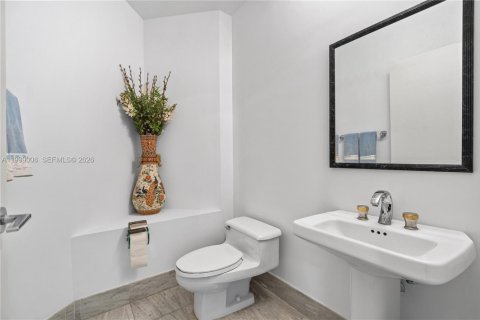 Condo in Aventura, Florida, 2 bedrooms  № 2066850 - photo 26