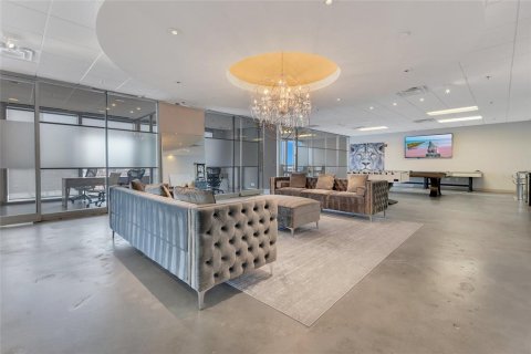 Immobilier commercial à louer à Orlando, Floride: 607.21 m2 № 1854144 - photo 3