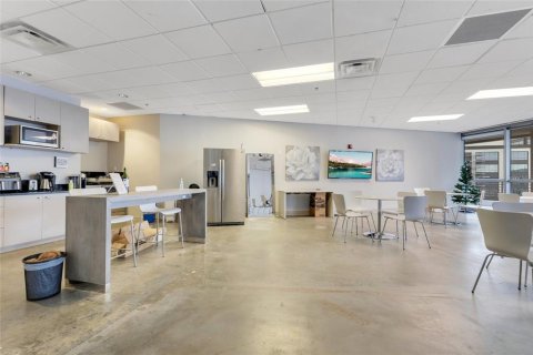 Immobilier commercial à louer à Orlando, Floride: 607.21 m2 № 1854144 - photo 19
