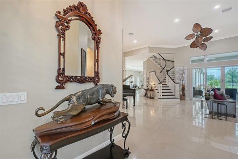 House in Bradenton, Florida 6 bedrooms, 483.09 sq.m. № 1780691 - photo 2