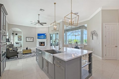 House in Bradenton, Florida 6 bedrooms, 483.09 sq.m. № 1780691 - photo 13