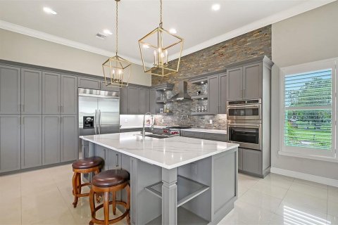 House in Bradenton, Florida 6 bedrooms, 483.09 sq.m. № 1780691 - photo 14