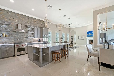 House in Bradenton, Florida 6 bedrooms, 483.09 sq.m. № 1780691 - photo 12