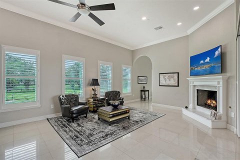 House in Bradenton, Florida 6 bedrooms, 483.09 sq.m. № 1780691 - photo 17