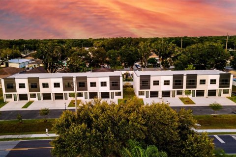 Adosado en alquiler en Tampa, Florida, 3 dormitorios, 148.27 m2 № 1893616 - foto 29