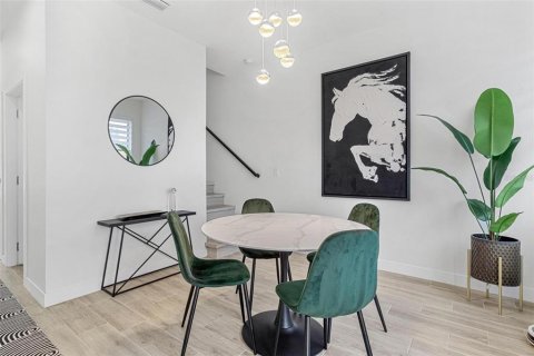 Adosado en alquiler en Tampa, Florida, 3 dormitorios, 148.27 m2 № 1893616 - foto 12