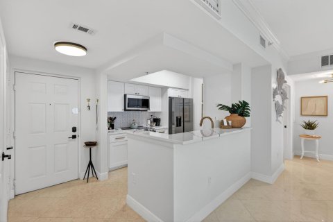 Copropriété à louer à Stuart, Floride: 2 chambres, 104.52 m2 № 2146730 - photo 5