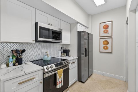 Copropriété à louer à Stuart, Floride: 2 chambres, 104.52 m2 № 2146730 - photo 6
