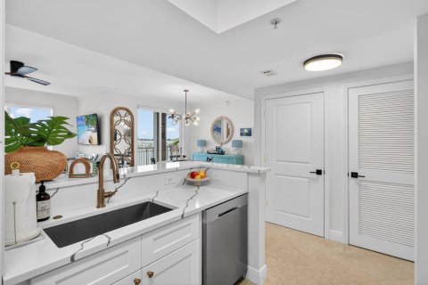 Copropriété à louer à Stuart, Floride: 2 chambres, 104.52 m2 № 2146730 - photo 7
