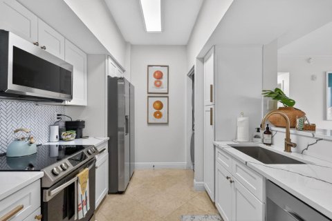 Copropriété à louer à Stuart, Floride: 2 chambres, 104.52 m2 № 2146730 - photo 8