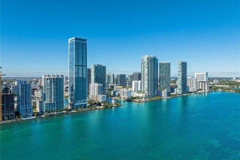 Снять в аренду кондоминиум в Майами, Флорида 2 спальни, 228.17м2, № 1992460 - фото 24