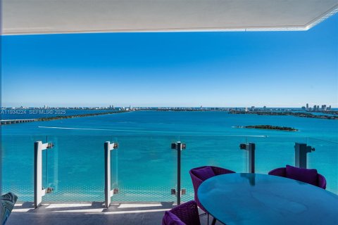 Снять в аренду кондоминиум в Майами, Флорида 2 спальни, 228.17м2, № 1992460 - фото 15