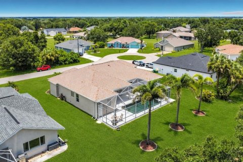 Villa ou maison à vendre à Punta Gorda, Floride: 3 chambres, 210.33 m2 № 2121400 - photo 8