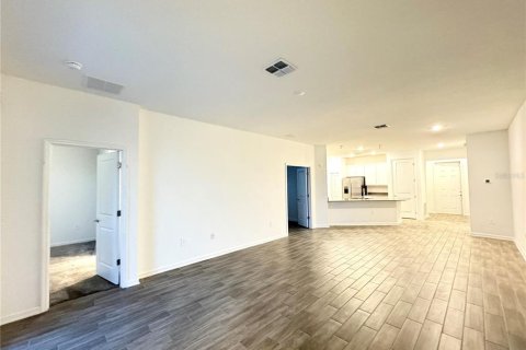 House in Davenport, Florida 4 bedrooms, 193.24 sq.m. № 1777351 - photo 8