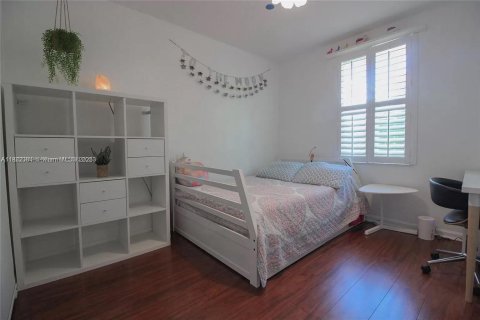 Townhouse in Coral Springs, Florida 4 bedrooms, 181.35 sq.m. № 1794200 - photo 16