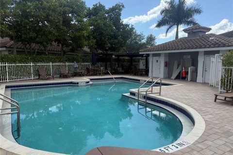 Townhouse in Coral Springs, Florida 4 bedrooms, 181.35 sq.m. № 1794200 - photo 26