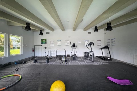 Снять в аренду кондоминиум в Холливуд, Флорида 2 спальни, 96.62м2, № 2066913 - фото 9