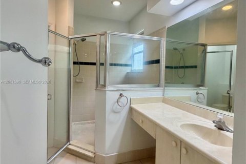 Villa ou maison à louer à Homestead, Floride: 3 chambres, 157.28 m2 № 2363754 - photo 10