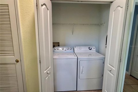 Condo in Kissimmee, Florida, 2 bedrooms  № 2098678 - photo 20