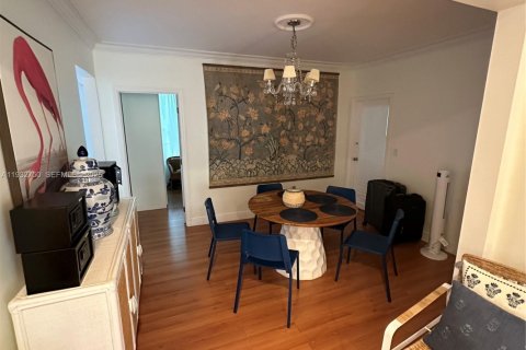 Casa en alquiler en Coral Gables, Florida, 3 dormitorios, 129.51 m2 № 1991086 - foto 12