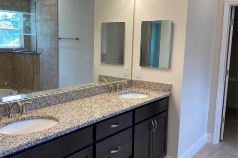 House in North Port, Florida 3 bedrooms, 208.84 sq.m. № 1219337 - photo 5