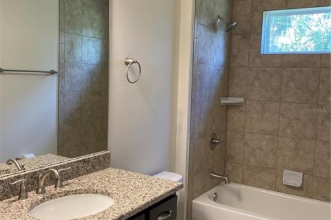 House in North Port, Florida 3 bedrooms, 208.84 sq.m. № 1219337 - photo 9
