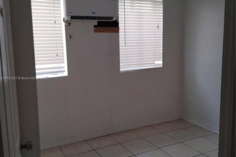 Condo in Miami, Florida, 2 bedrooms  № 1506799 - photo 6