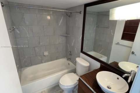 Condominio en venta en Miami, Florida, 2 dormitorios, 89.93 m2 № 2013021 - foto 13