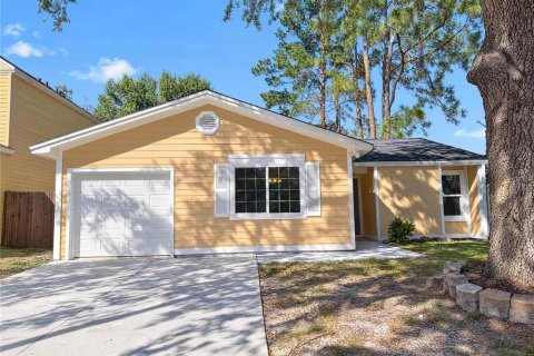 Villa ou maison à Temple Terrace, Floride 3 chambres, 113.81 m2 № 2434478