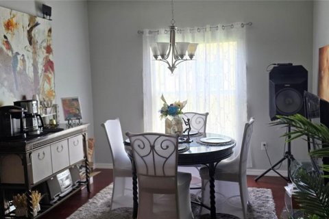 Villa ou maison à vendre à Poinciana, Floride: 2 chambres, 146.23 m2 № 2200802 - photo 12