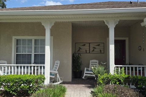 Villa ou maison à vendre à Poinciana, Floride: 2 chambres, 146.23 m2 № 2200802 - photo 3