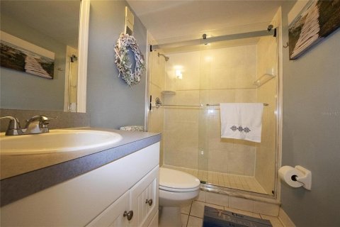 Condo in New Smyrna Beach, Florida, 2 bedrooms  № 2108431 - photo 4