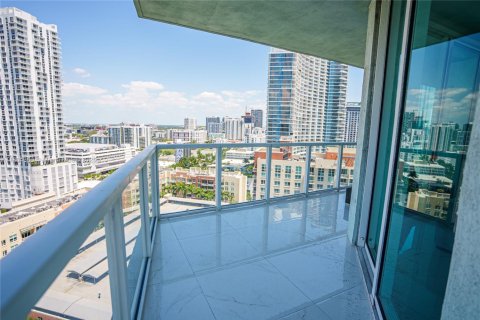 Condominio en venta en Miami, Florida, 2 dormitorios, 107.95 m2 № 1739701 - foto 3