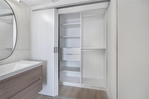 Купить кондоминиум в Авентура, Флорида 2 спальни, 109.72м2, № 2043586 - фото 15