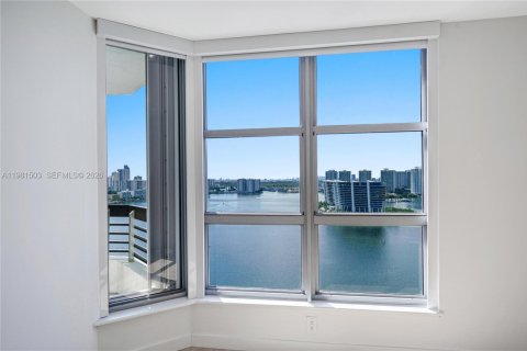 Купить кондоминиум в Авентура, Флорида 2 спальни, 109.72м2, № 2043586 - фото 18