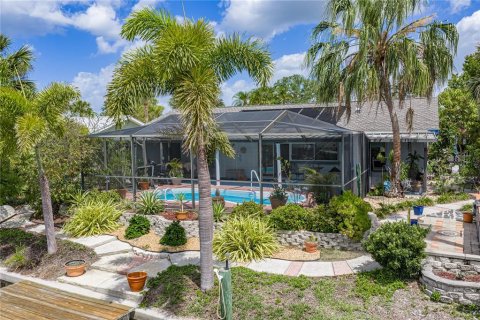 House in Apollo Beach, Florida 3 bedrooms, 147.71 sq.m. № 2166389 - photo 27