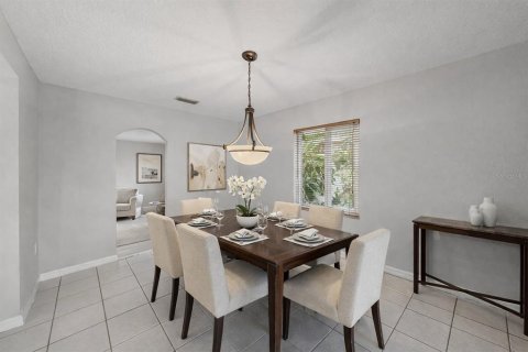 House in Apollo Beach, Florida 3 bedrooms, 147.71 sq.m. № 2166389 - photo 10