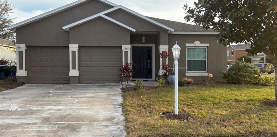 Casa en Winter Haven, Florida 4 dormitorios, 180.42 m2 № 1918722