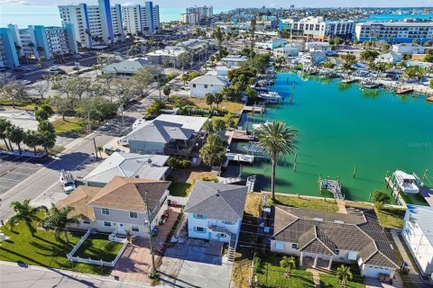 Apartment in Madeira Beach, Florida 2 bedrooms, 65.22 sq.m. № 2224843 - photo 7