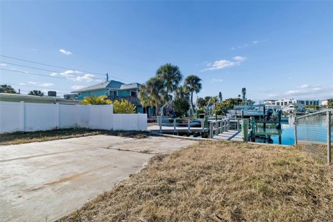 Apartment in Madeira Beach, Florida 2 bedrooms, 65.22 sq.m. № 2224843 - photo 30