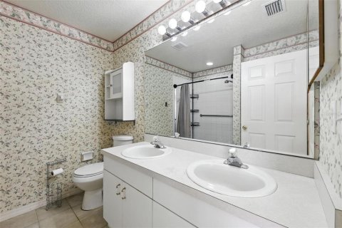 House in Leesburg, Florida 2 bedrooms, 117.24 sq.m. № 1851823 - photo 22