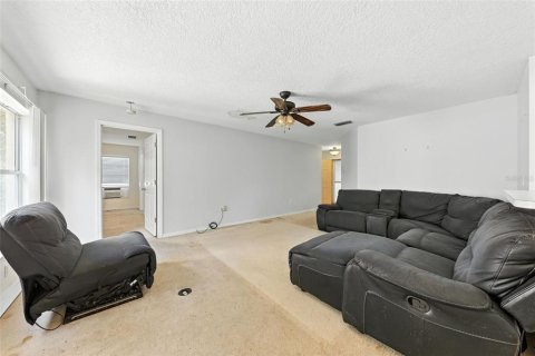 House in Leesburg, Florida 2 bedrooms, 117.24 sq.m. № 1851823 - photo 9