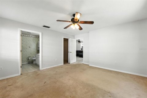 House in Leesburg, Florida 2 bedrooms, 117.24 sq.m. № 1851823 - photo 21