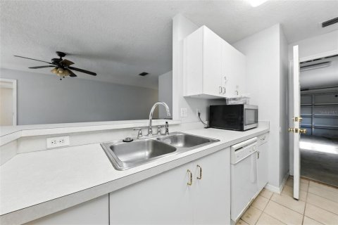 House in Leesburg, Florida 2 bedrooms, 117.24 sq.m. № 1851823 - photo 15