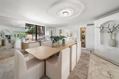 House in Miami Beach, Florida 6 bedrooms, 569.68 sq.m. № 1992479 - photo 8